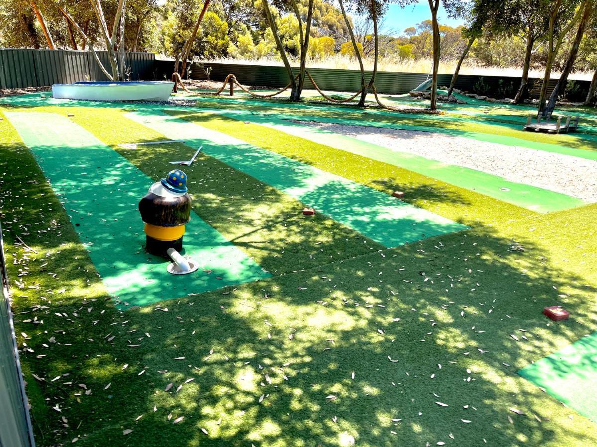 Big4 Port Willunga Tourist Park Hotel Aldinga Buitenkant foto
