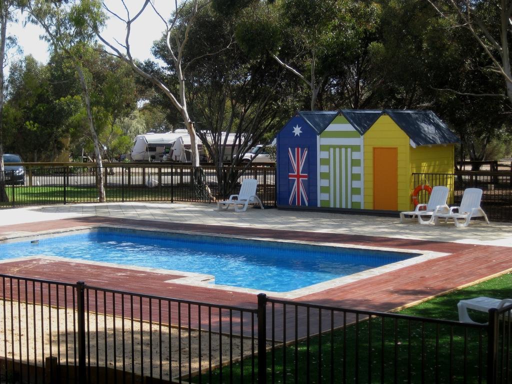 Big4 Port Willunga Tourist Park Hotel Aldinga Buitenkant foto